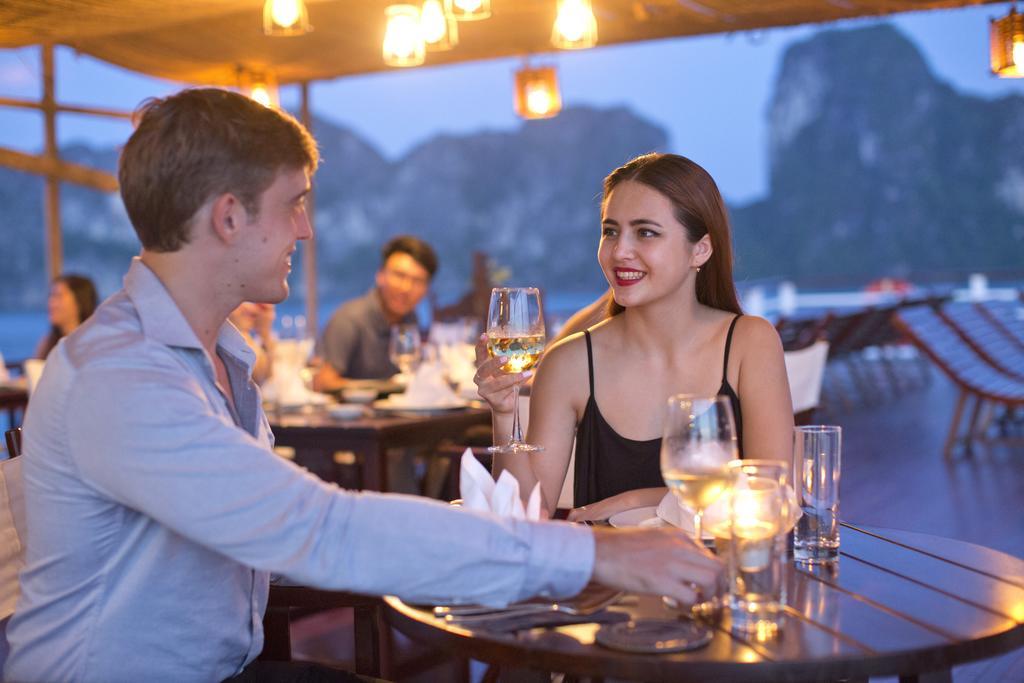 Hotel Secret Halong Cruise Ha Long Zewnętrze zdjęcie