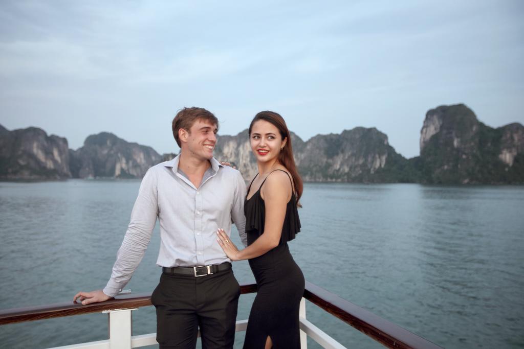Hotel Secret Halong Cruise Ha Long Zewnętrze zdjęcie